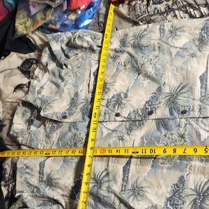 Pacific scene men's beachwear